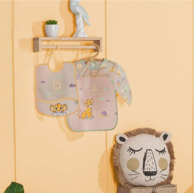 Водоустойчив лигавник Cosy Time Lion King с джоб, 6 месеца