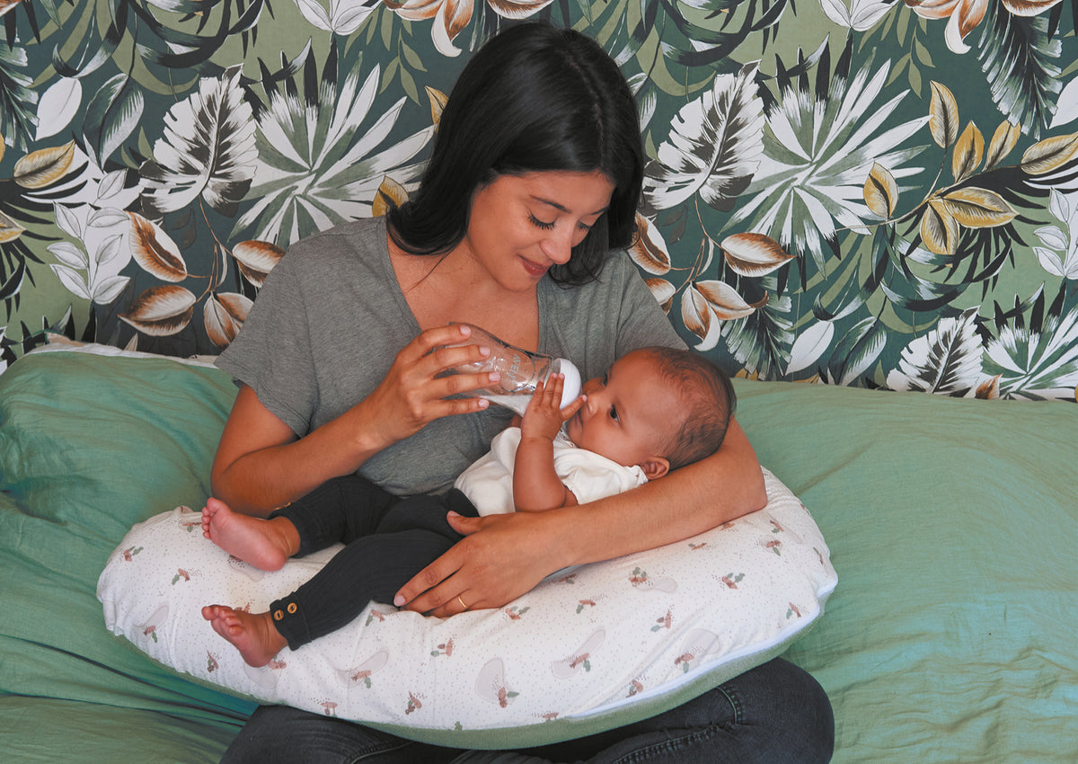 Pregnancy and Nursing Pillow Natural Green Tineo