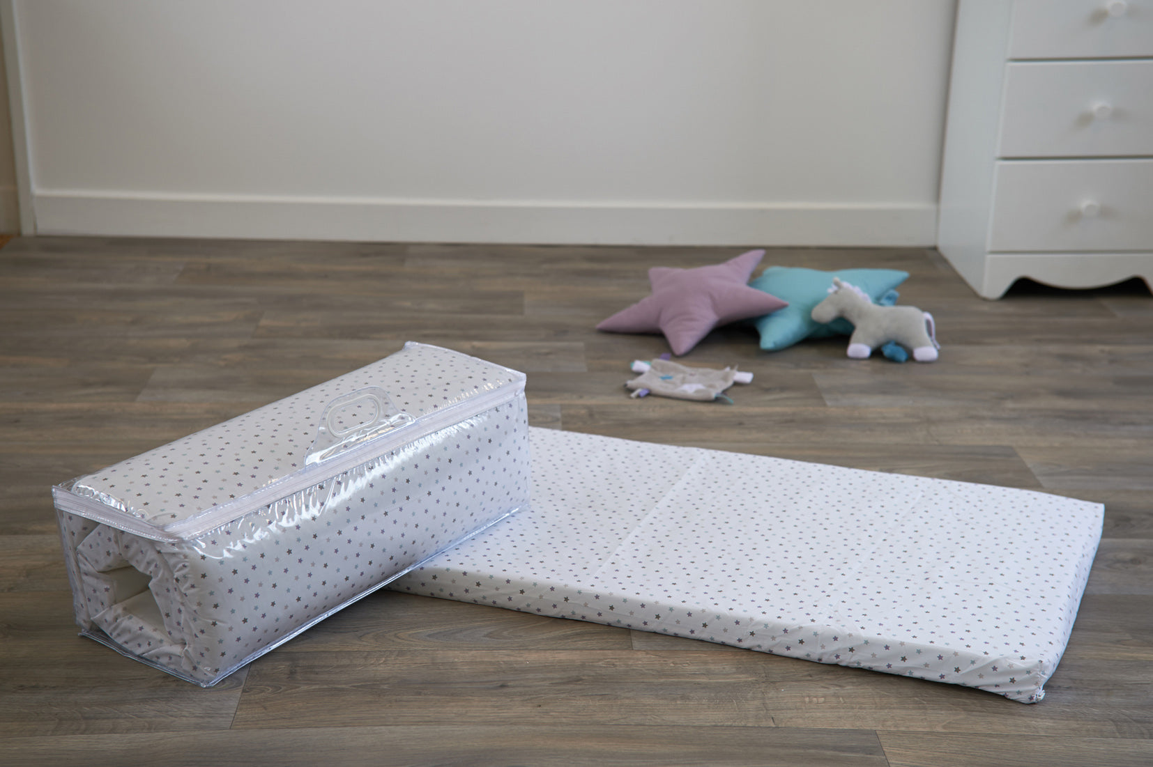 Матрак За Пътуване Звезди 120х60см (4см Дебелина) Candide