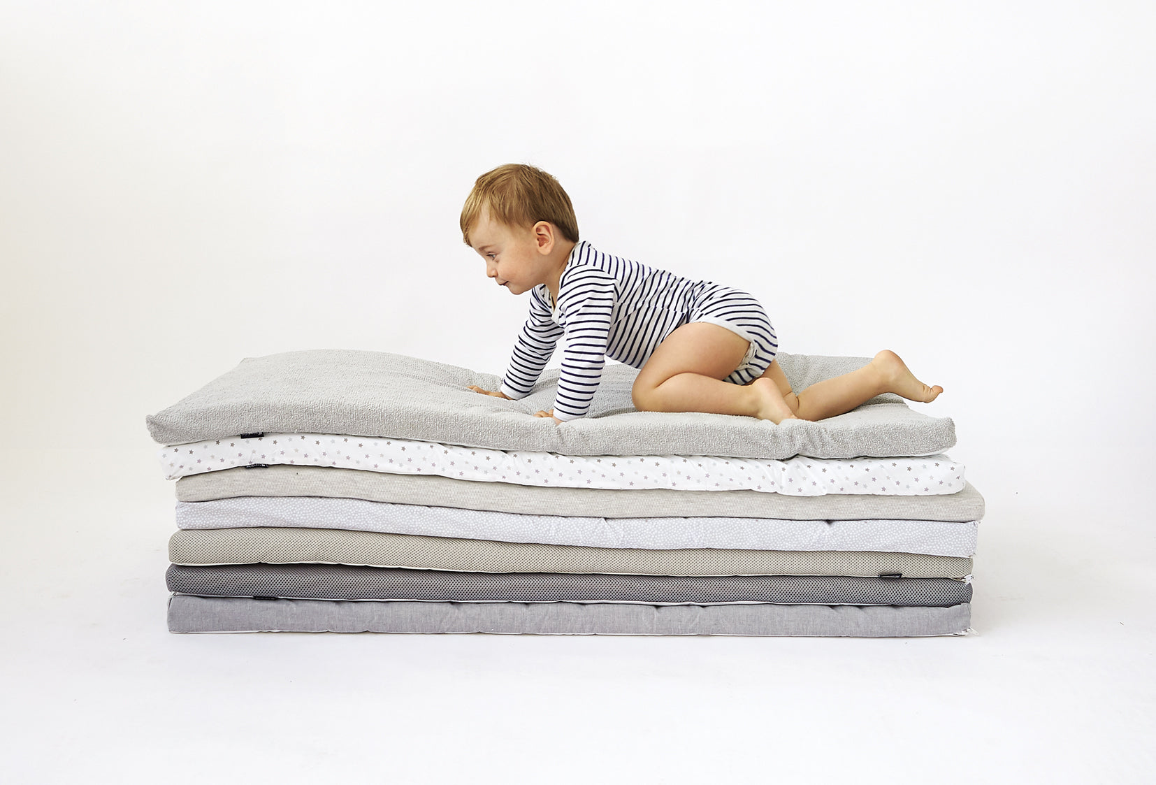 Saltea de voiaj Stars 120x60cm (4cm Grosime) Candide
