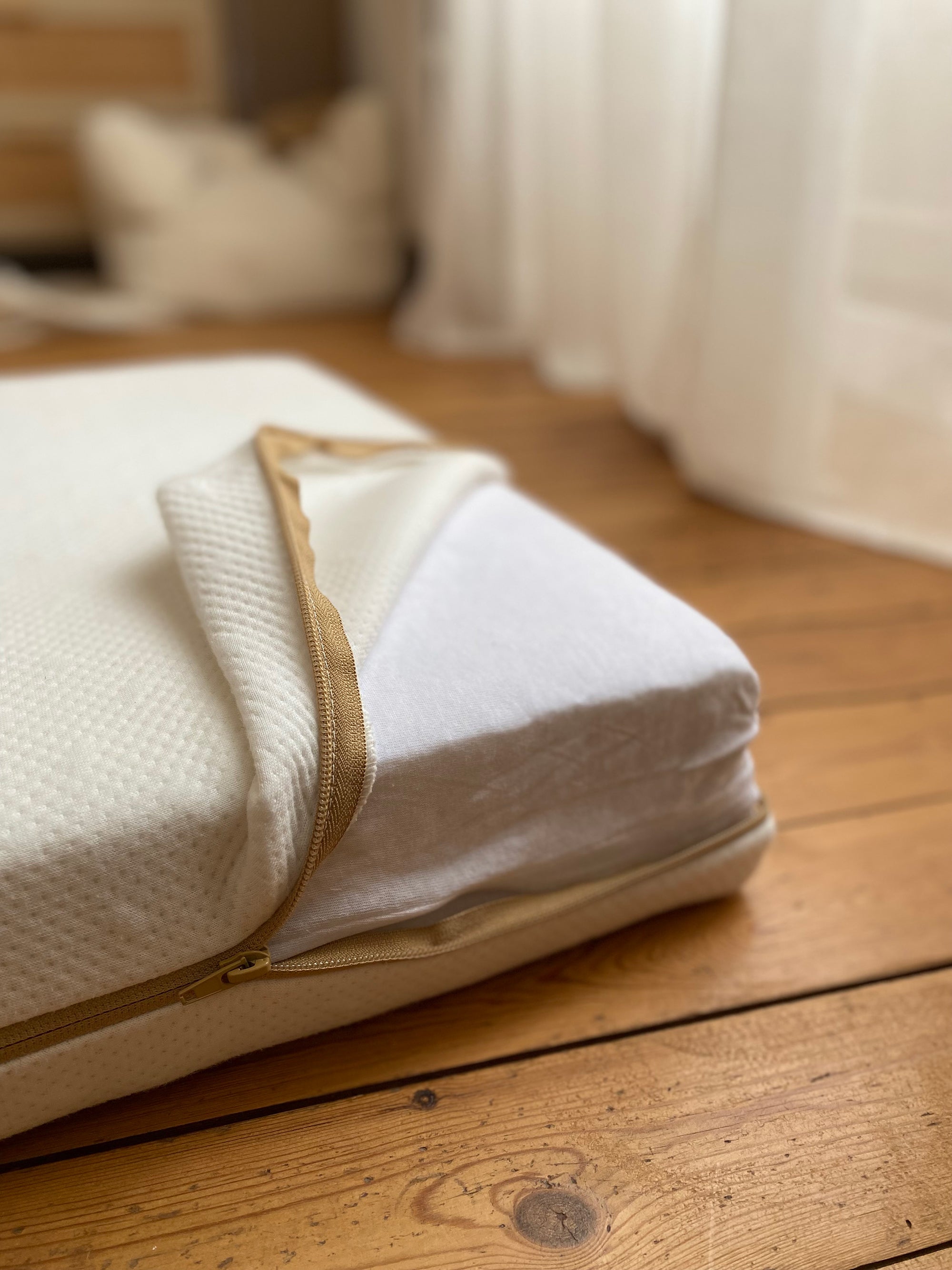 Saltea Pat organic 60x120x12cm Candide