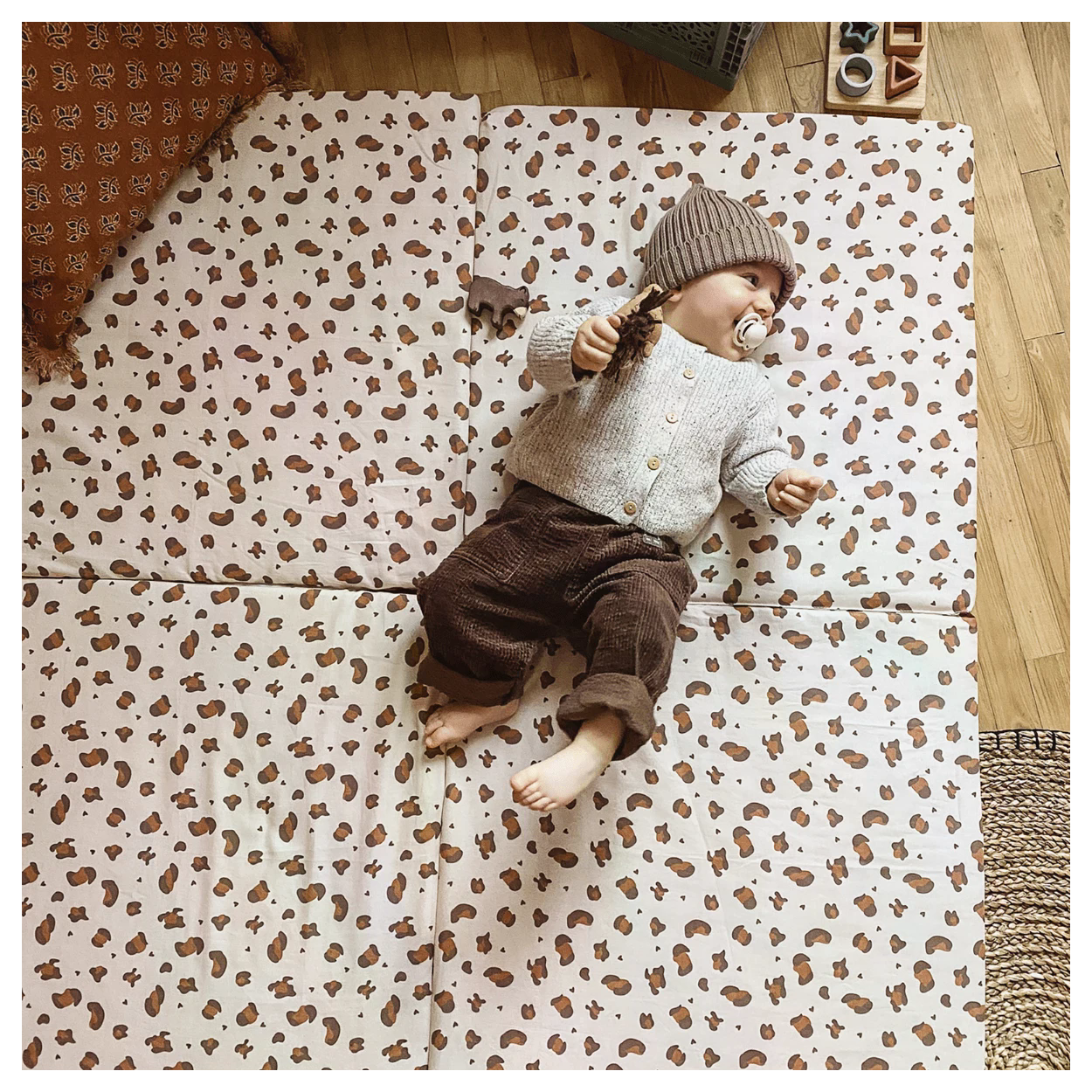 Smart Mat 3in1 - Play Mat, Removable Mattress and Barbaron Leopard Tineo