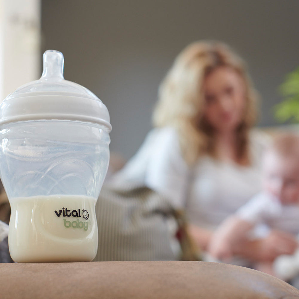 Anti-Colic Feeding Bottles 240 ml. 0+ Vital Baby