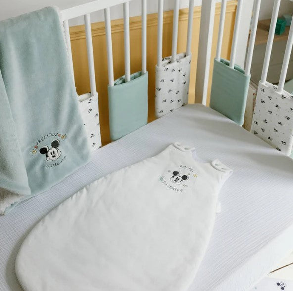 Sac de dormit Iarna 0-6 Luni 65 cm Mickey Good Morning Babycalin