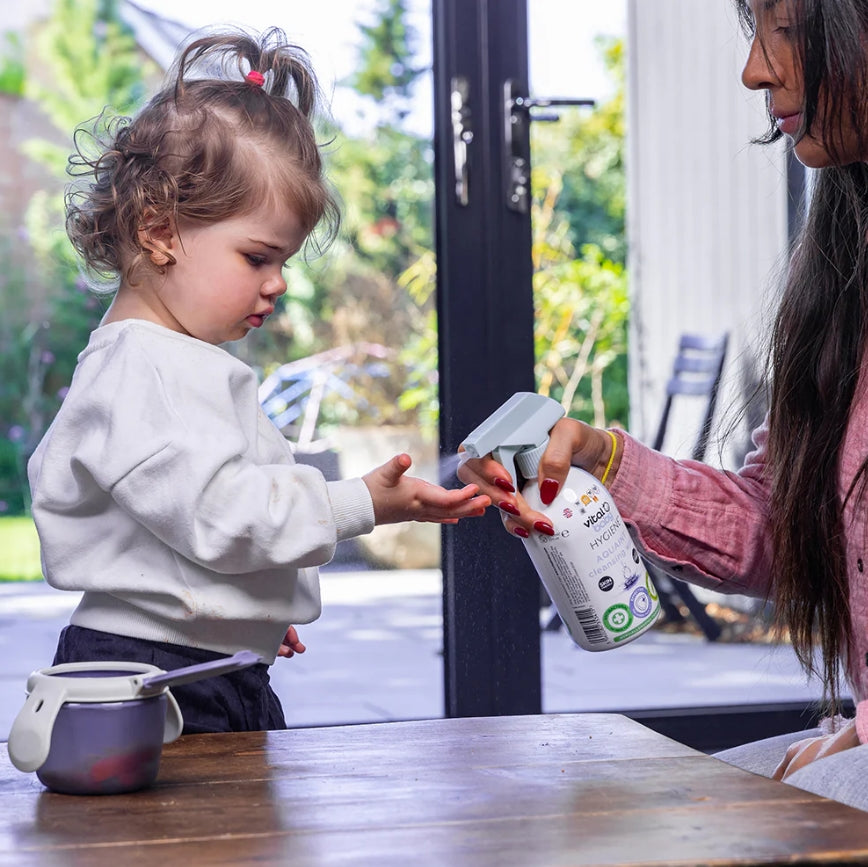 Антибактериална стерилизираща вода за бебета Aquaint 500мл Vital Baby