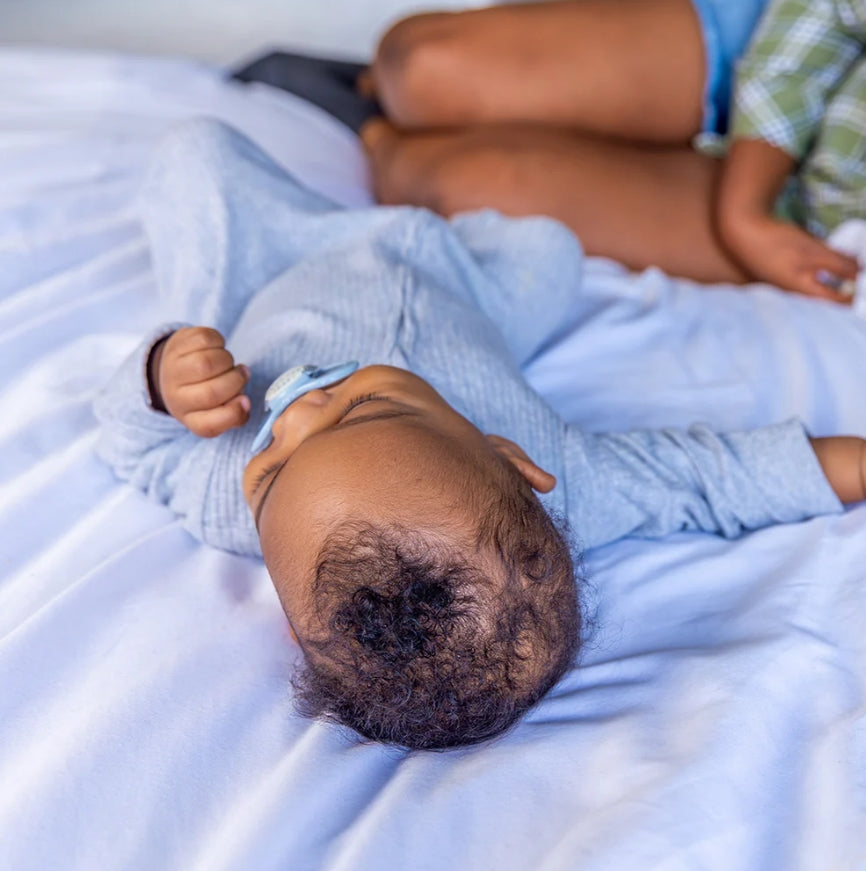 Suzete EarthSmart Vital Baby cu flux de aer calmant, 6-18 luni