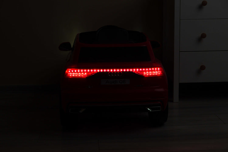 Акумулаторен Автомобил Audi Rs Q8 Red Caretero Toyz