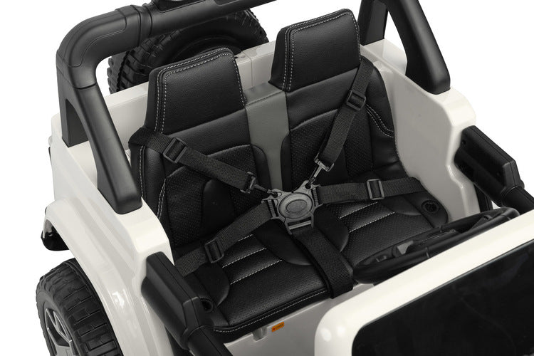 Офроуд Акумулаторен Автомобил Jeep Rubicоn Бял Caretero Toyz