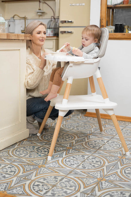 Tuva Pink Highchair Caretero