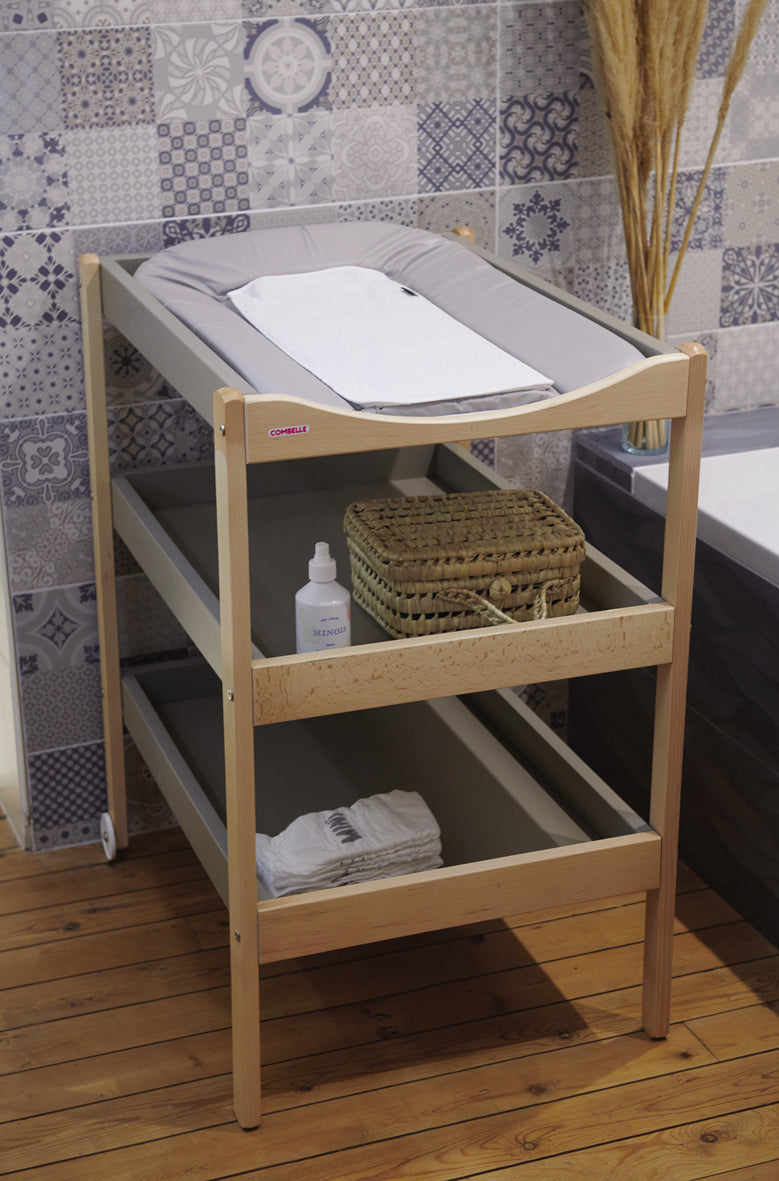 Подложка За Преповиване + 2 Хавлиени Кърпи С Копчета  Candide