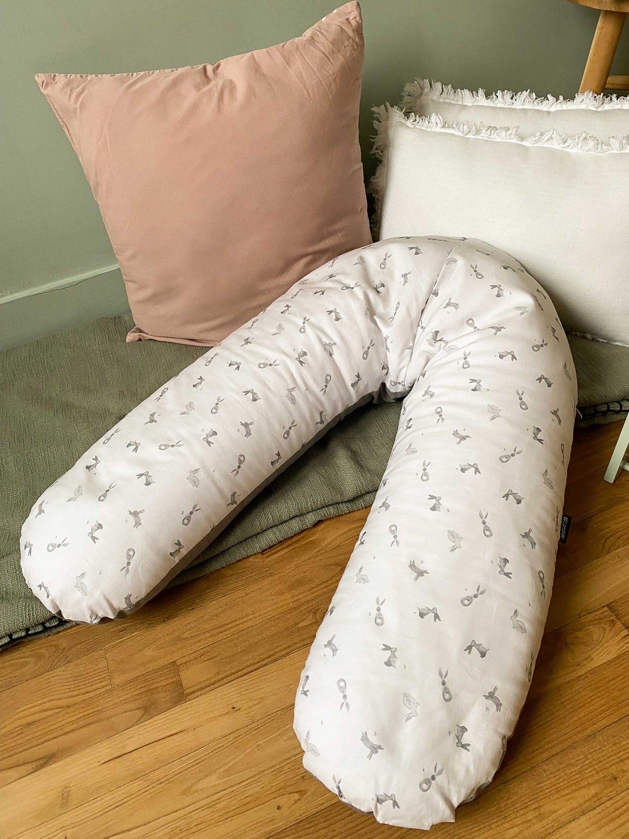 Възглавница За Бременни И Кърмене Зайчета Candide