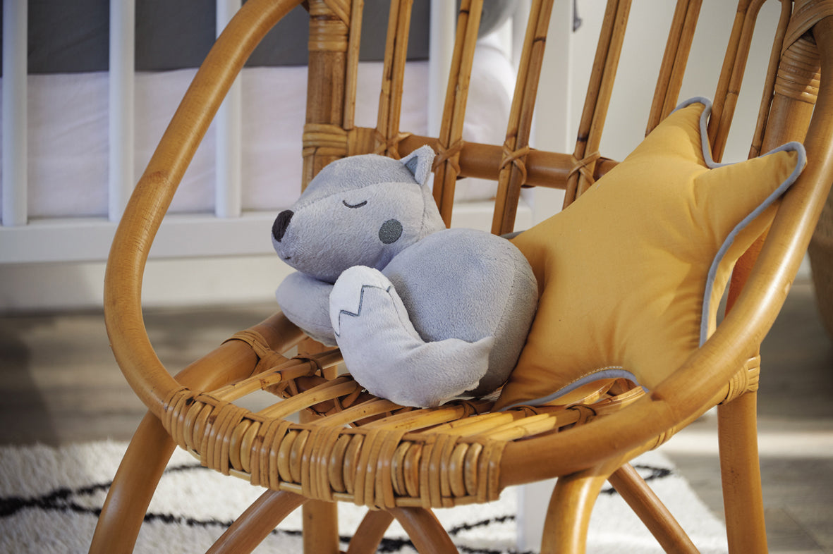 2B1 Pernă de poziționare și jucărie moale Tineo