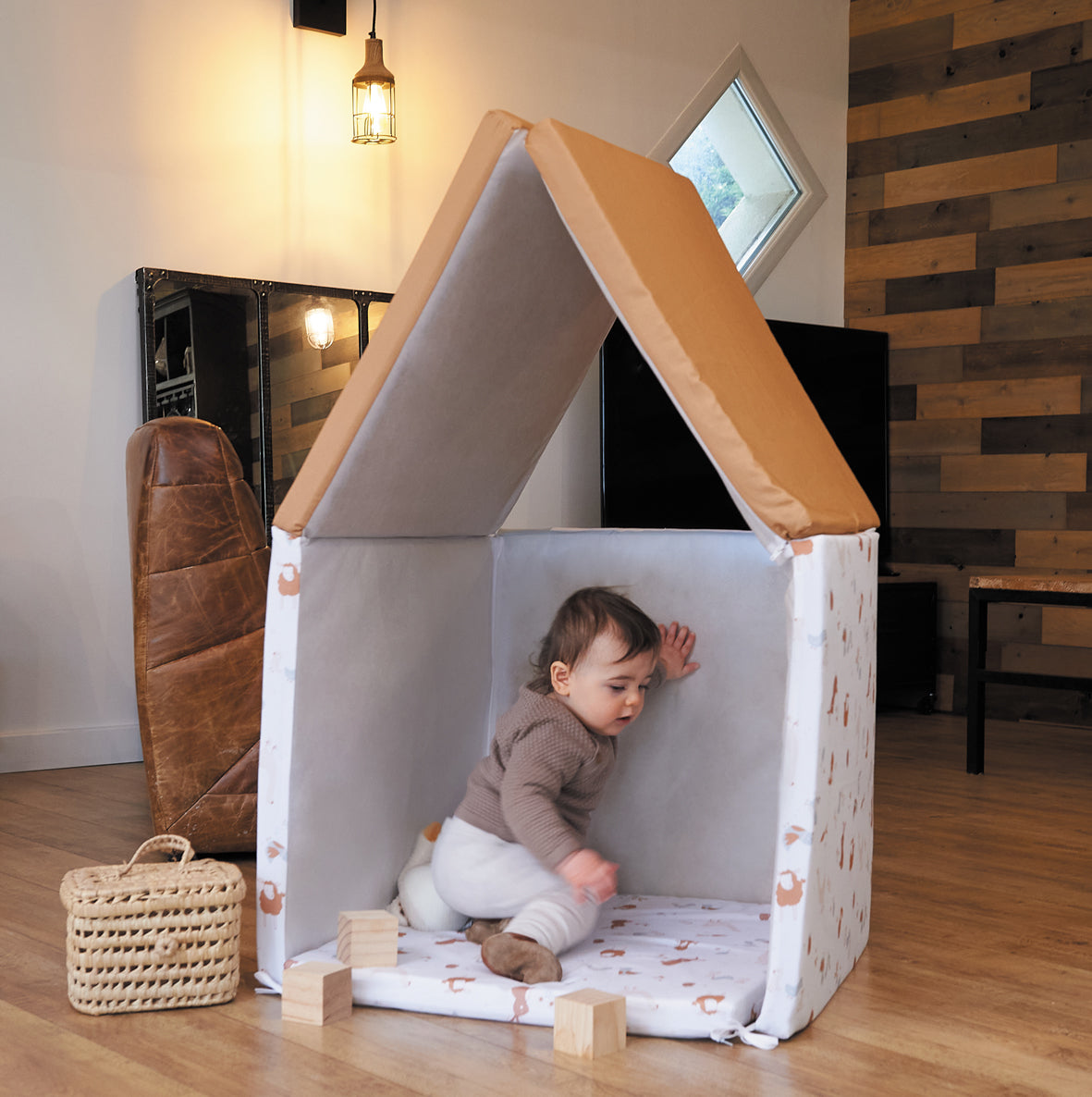 Интелигентна Постелка 5в1 Постелка За Игра, Подвижен Матрак, Барбарон, Тунел и Къща Малък Фермер Tineo