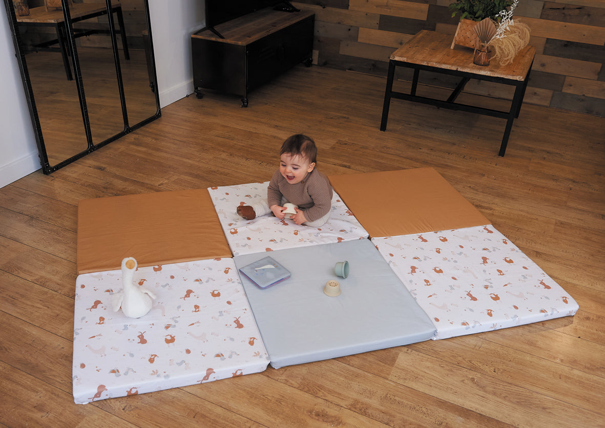 Интелигентна Постелка 5в1 Постелка За Игра, Подвижен Матрак, Барбарон, Тунел и Къща Малък Фермер Tineo