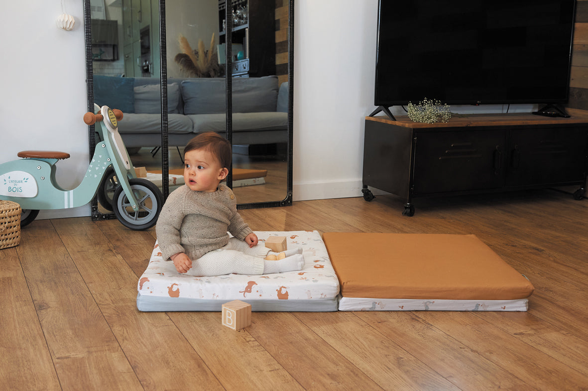 Интелигентна Постелка 3В1-Постелка За Игра, Подвижен Матрак И Барбарон, Малък Фермер Tineo