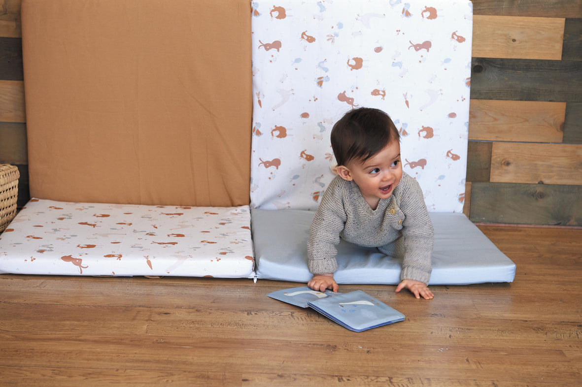 Интелигентна Постелка 3В1-Постелка За Игра, Подвижен Матрак И Барбарон, Малък Фермер Tineo