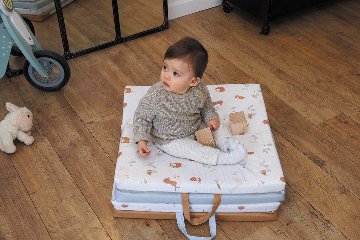 Интелигентна Постелка 3В1-Постелка За Игра, Подвижен Матрак И Барбарон, Малък Фермер Tineo