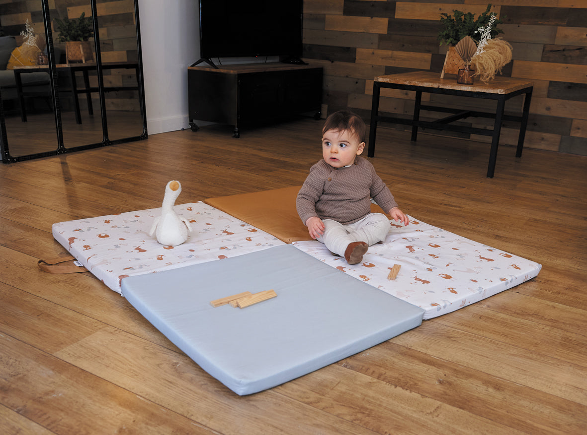 Интелигентна Постелка 3В1-Постелка За Игра, Подвижен Матрак И Барбарон, Малък Фермер Tineo