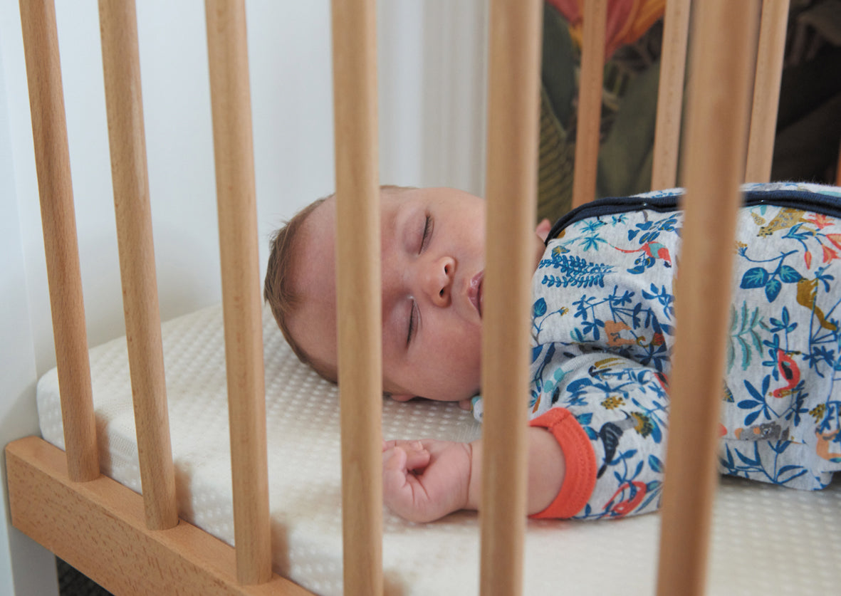 Матрак FRESH за кошара next to me или люлка 50X83См (5см Дебелина) Candide