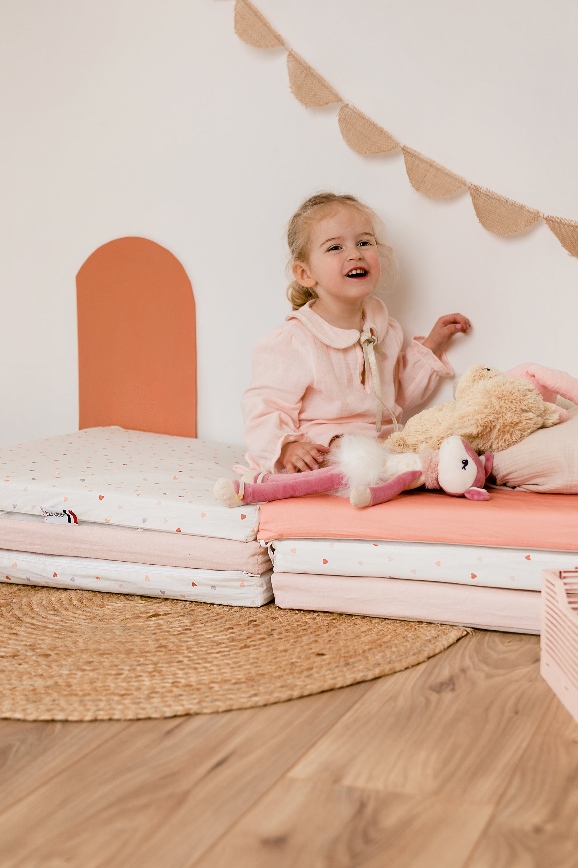 Интелигентна Постелка 5в1 Постелка За Игра, Подвижен Матрак, Барбарон, Тунел И Къща Сърца Tineo