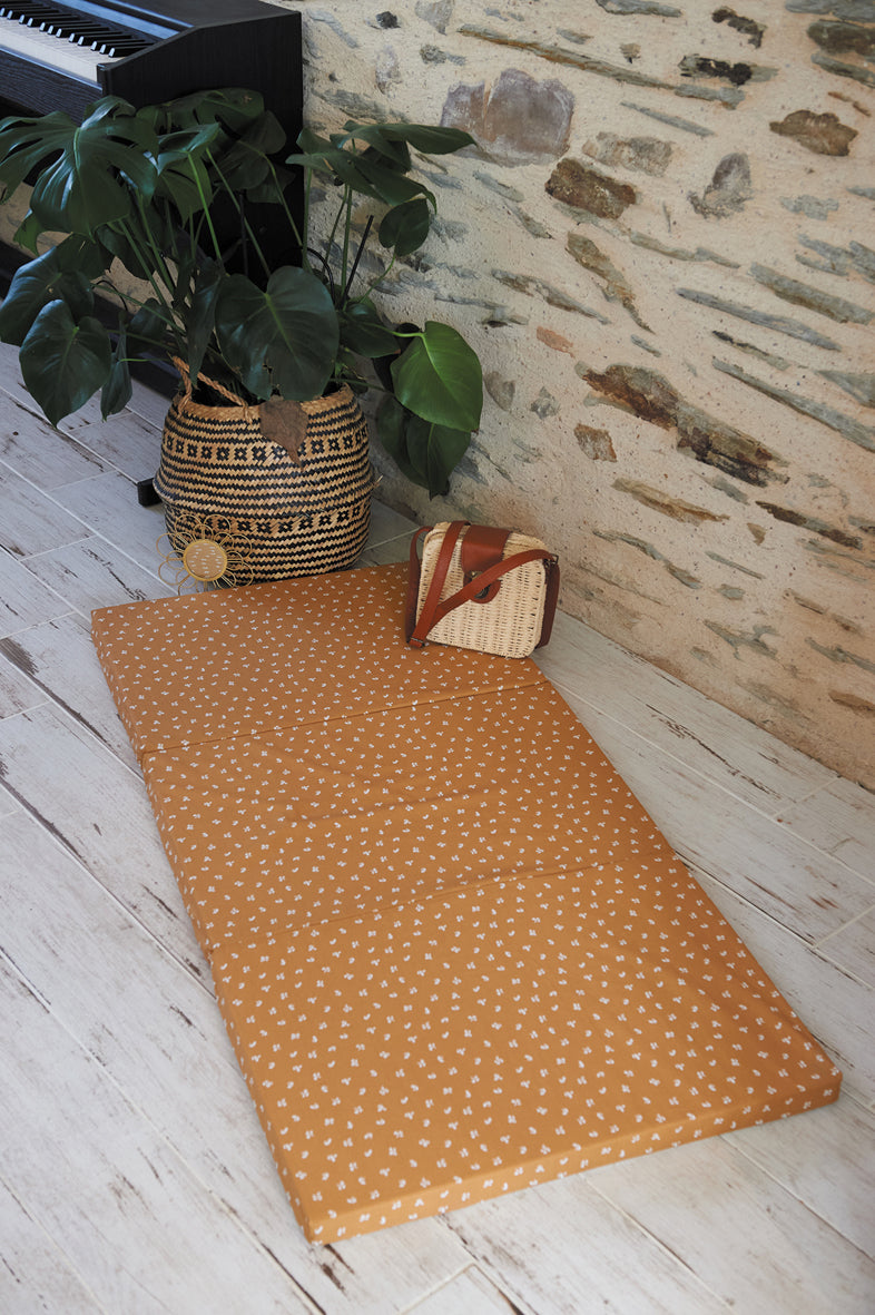 Сгъваем Матрак За Пътуване 3 Части 120х60см (4см Дебелина) Candide