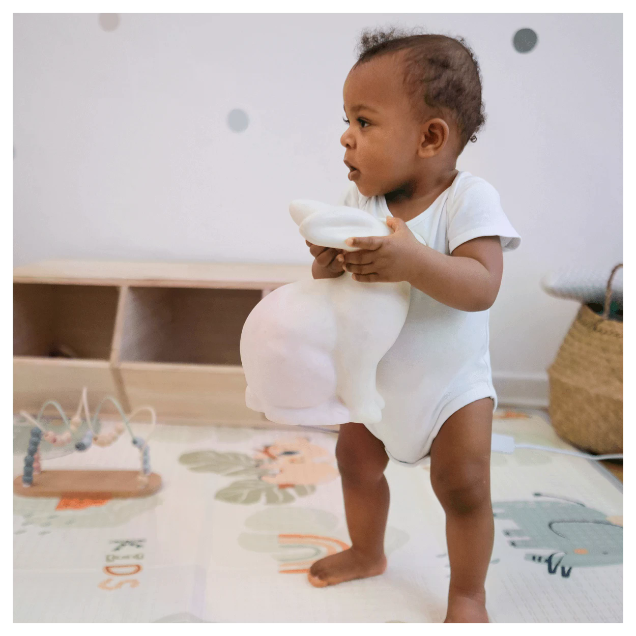 Постелка За Игра Коли И Савана Tineo