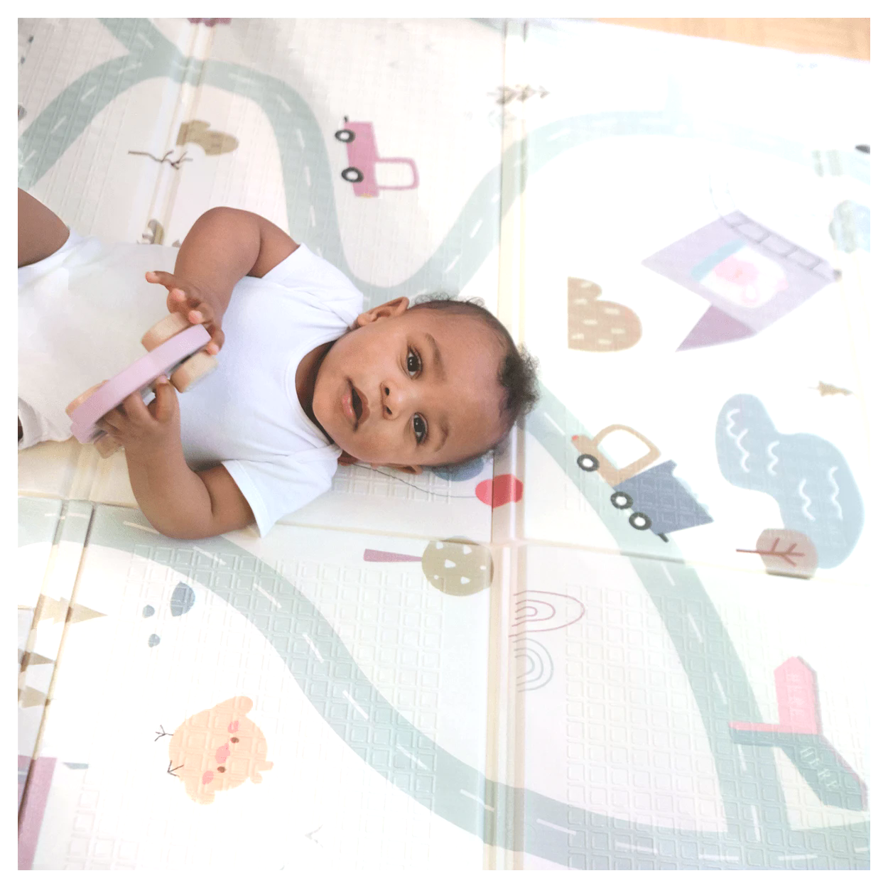 Постелка За Игра Коли И Савана Tineo