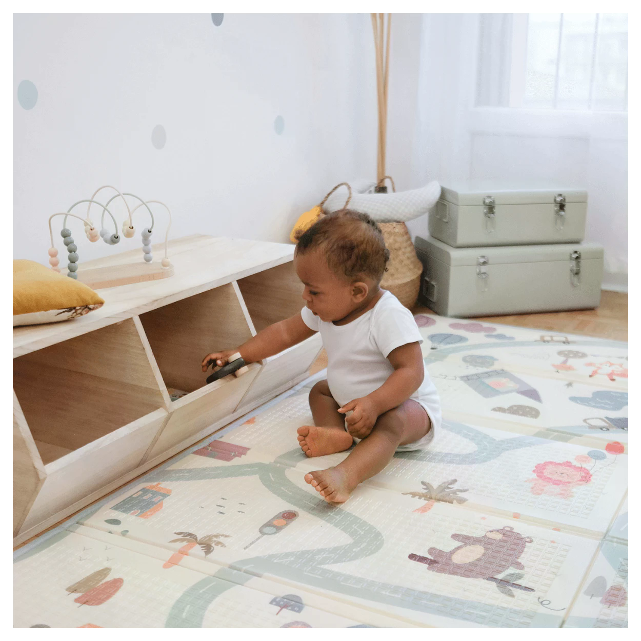 Постелка За Игра Коли И Савана Tineo