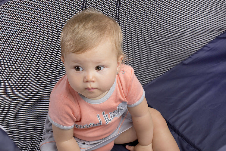 Кошара за игра Easy Black Caretero