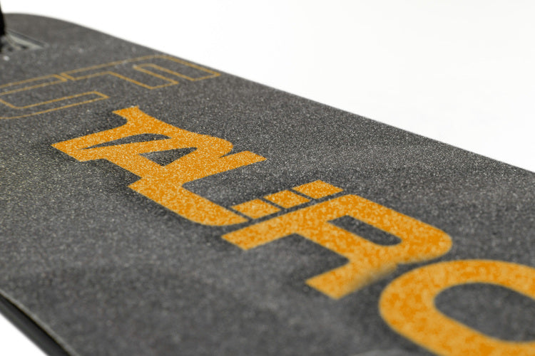 Тротинетка Tauro Black + Каска И Протектори Caretero Toyz