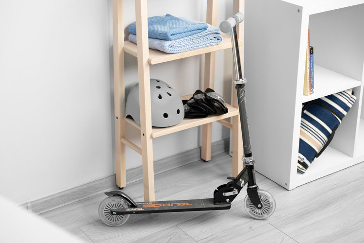 Тротинетка Tauro Black + Каска И Протектори Caretero Toyz