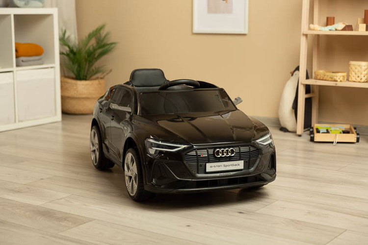 Акумулаторен Автомобил Audi Etron Spоrtback Black Caretero Toyz