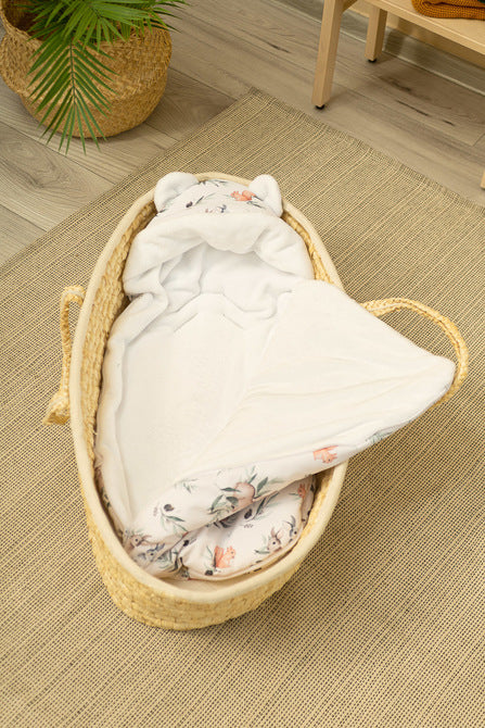 Geanta De Iarna Pentru Scaun Auto Si Carucior Alb