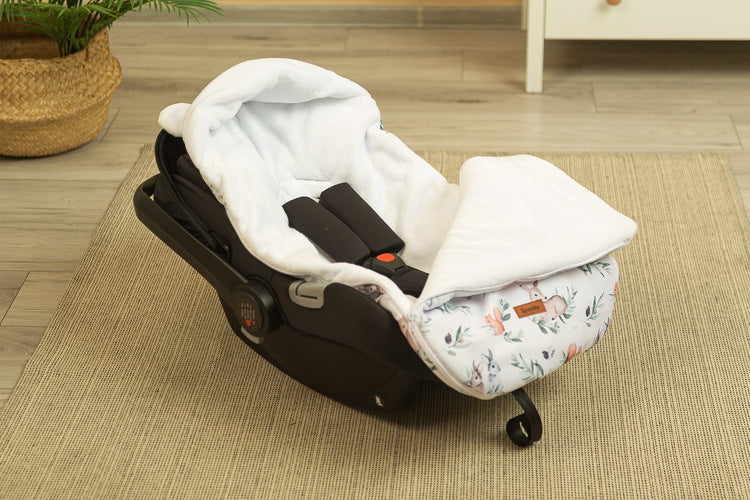 Geanta De Iarna Pentru Scaun Auto Si Carucior Alb