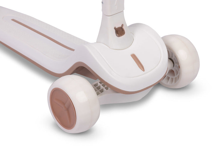 Scuter Satura White Caretero Toyz 